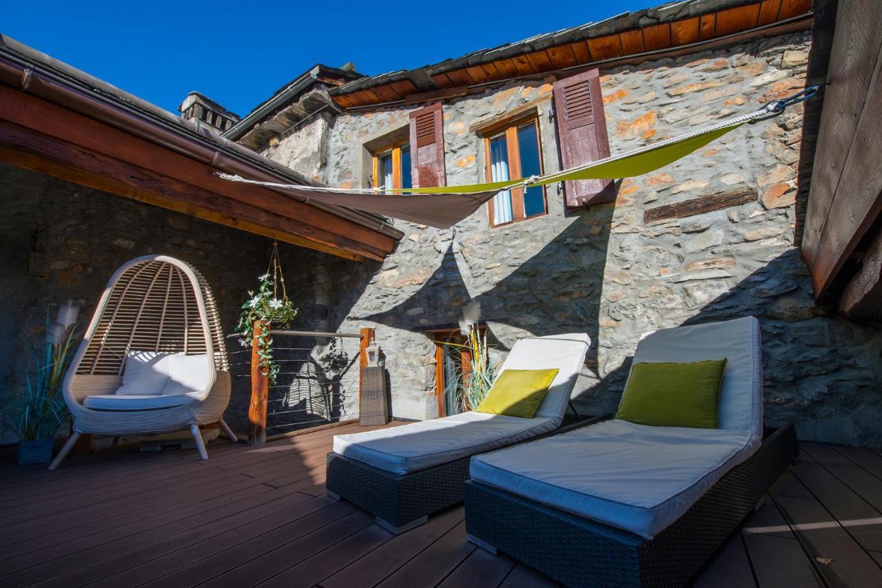 Chez Constance Hotel Saillon Kültér fotó
